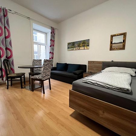 Charming 1Br Apartment Perfect For Long Stays Vienne Extérieur photo